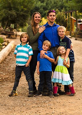 Green_Spot_Farms_Redlands_Family_Portraits.jpg